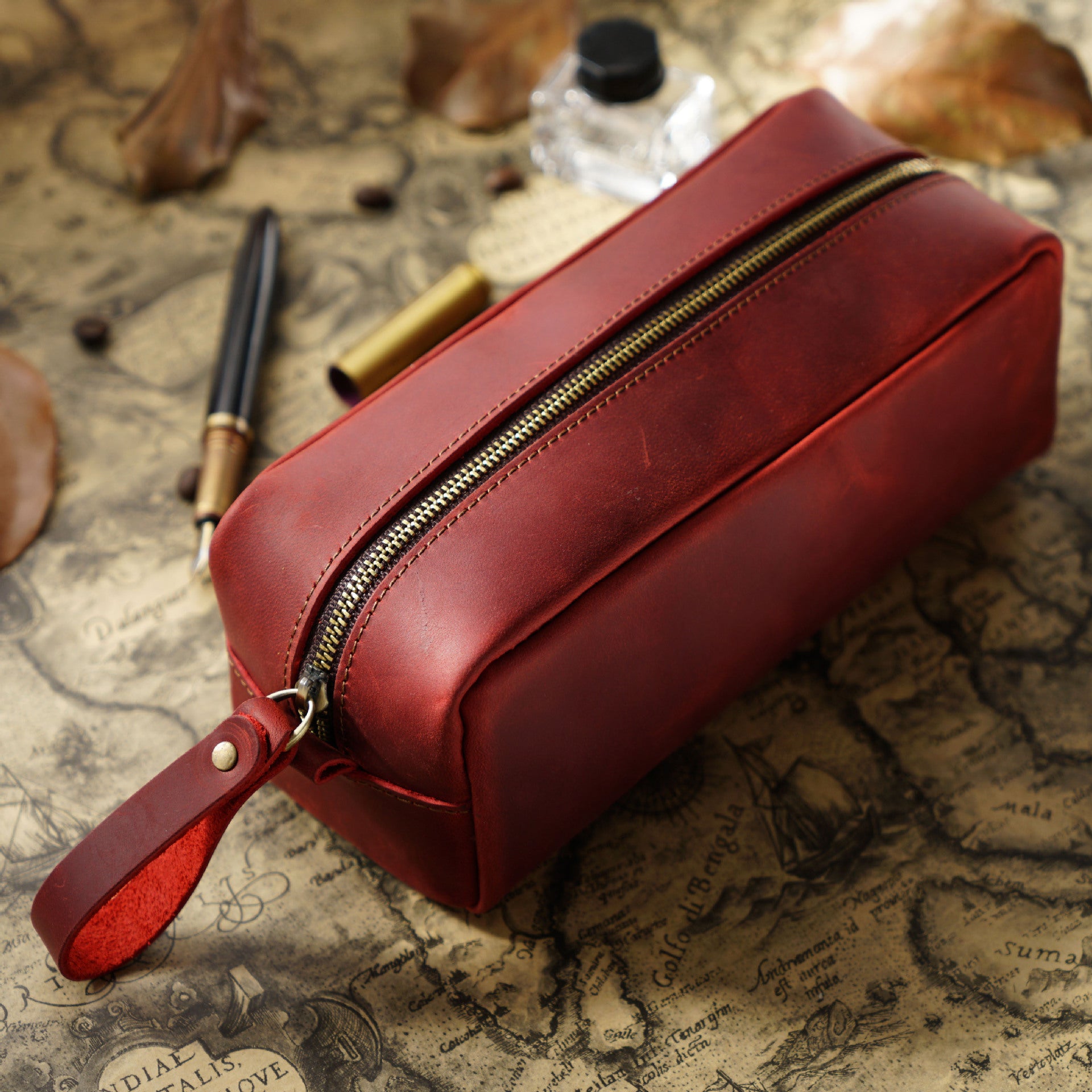 Wholesale Header Cowhide Square Retro Mad Horse Leather Zipper Pens